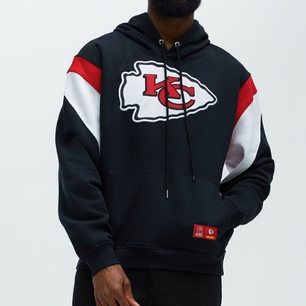 Ultra Game NFL Team Apparel Kansas City Chiefs Long Sleeve Pullover Hoodie #U